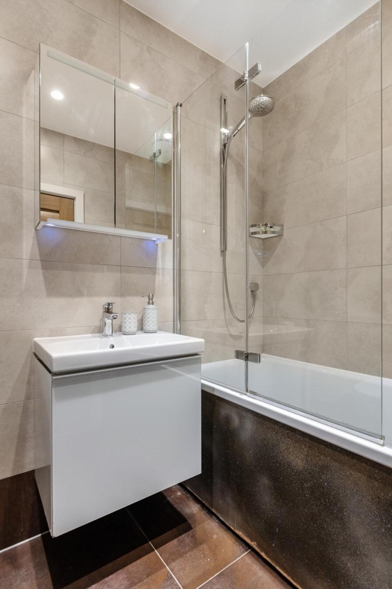 2Br In Soho - Charlotte Street - Cityapartmentstay 런던 외부 사진