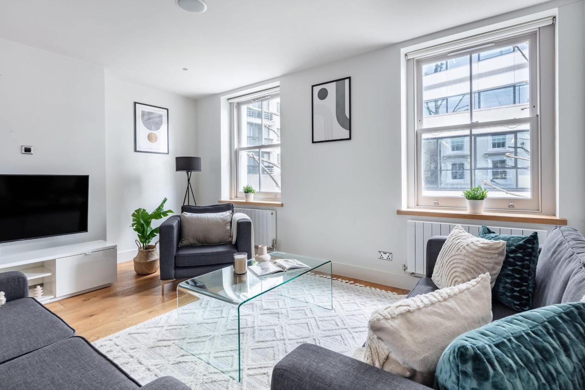 2Br In Soho - Charlotte Street - Cityapartmentstay 런던 외부 사진