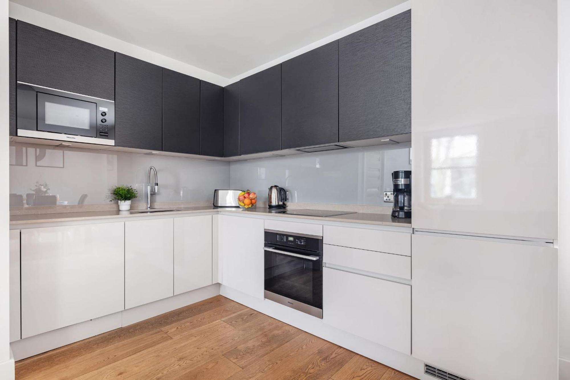 2Br In Soho - Charlotte Street - Cityapartmentstay 런던 외부 사진
